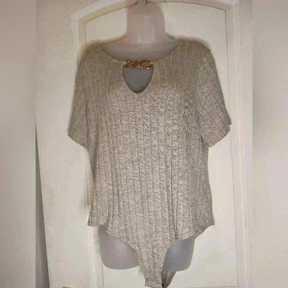 2/$30 Lady's bodysuit with gold buckle embellishment (#703) - Picture 1 of 6